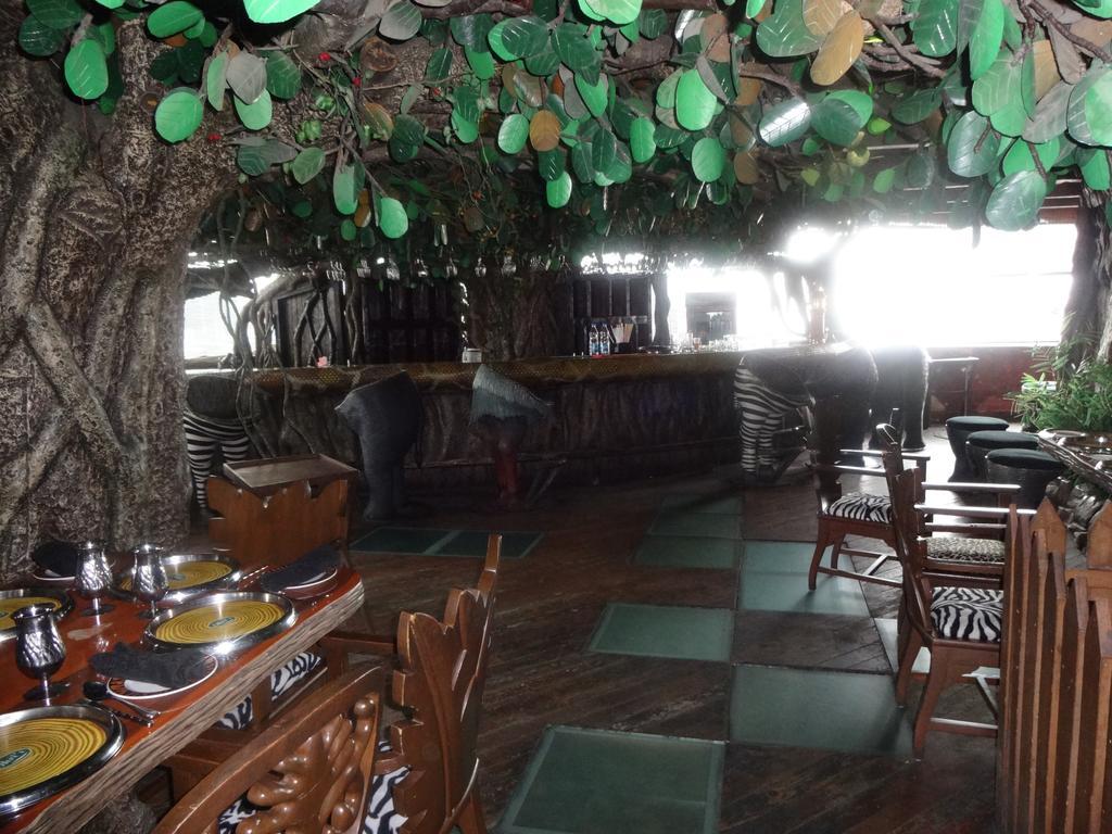 Hotel Ohris Banjara Hyderabad Esterno foto