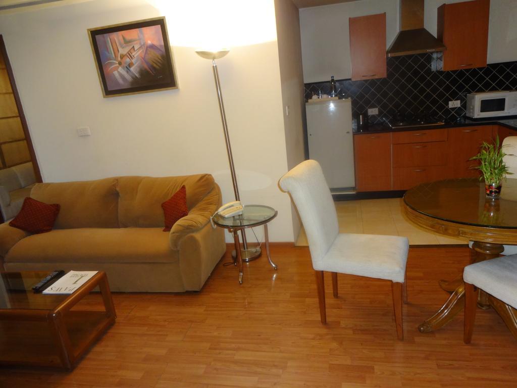 Hotel Ohris Banjara Hyderabad Esterno foto