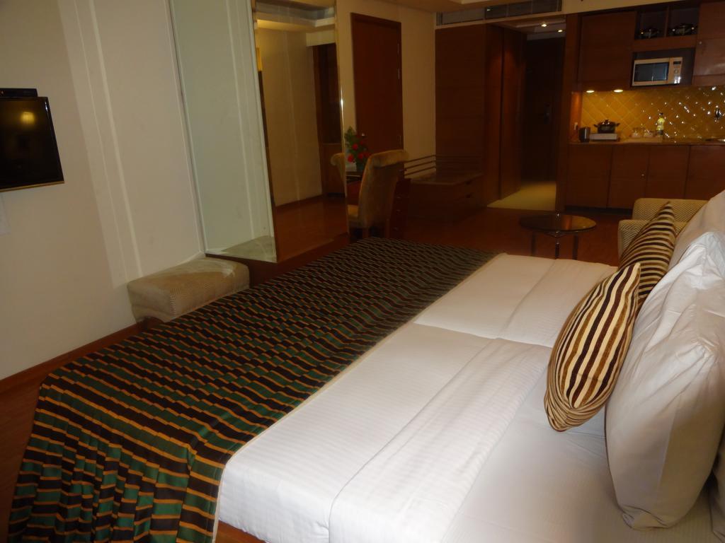 Hotel Ohris Banjara Hyderabad Esterno foto