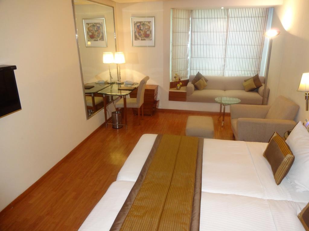 Hotel Ohris Banjara Hyderabad Esterno foto